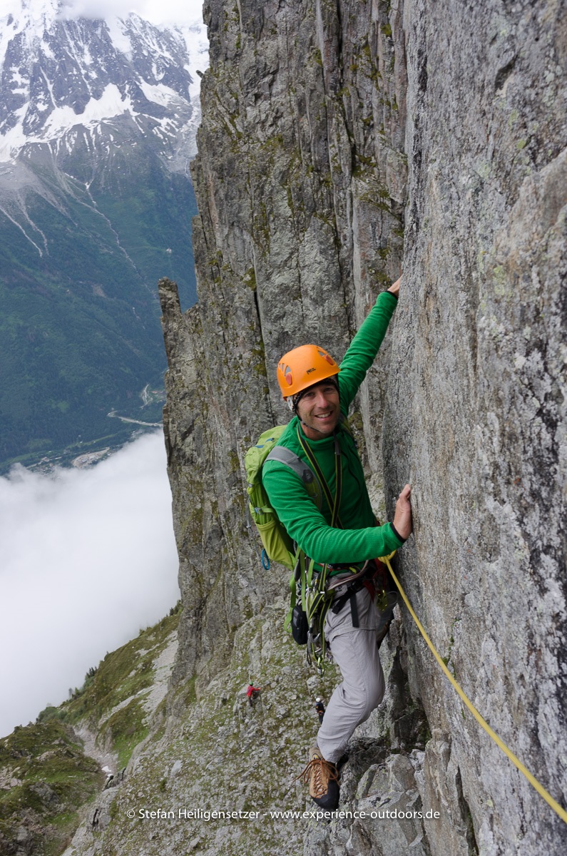 Tiefblick IV - diesmal von der anderen Seite aus der Frison Roche am Brévent