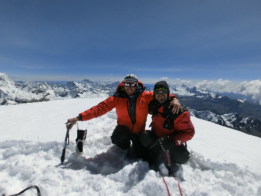 Auf dem Gipfel des Chopiqalqui