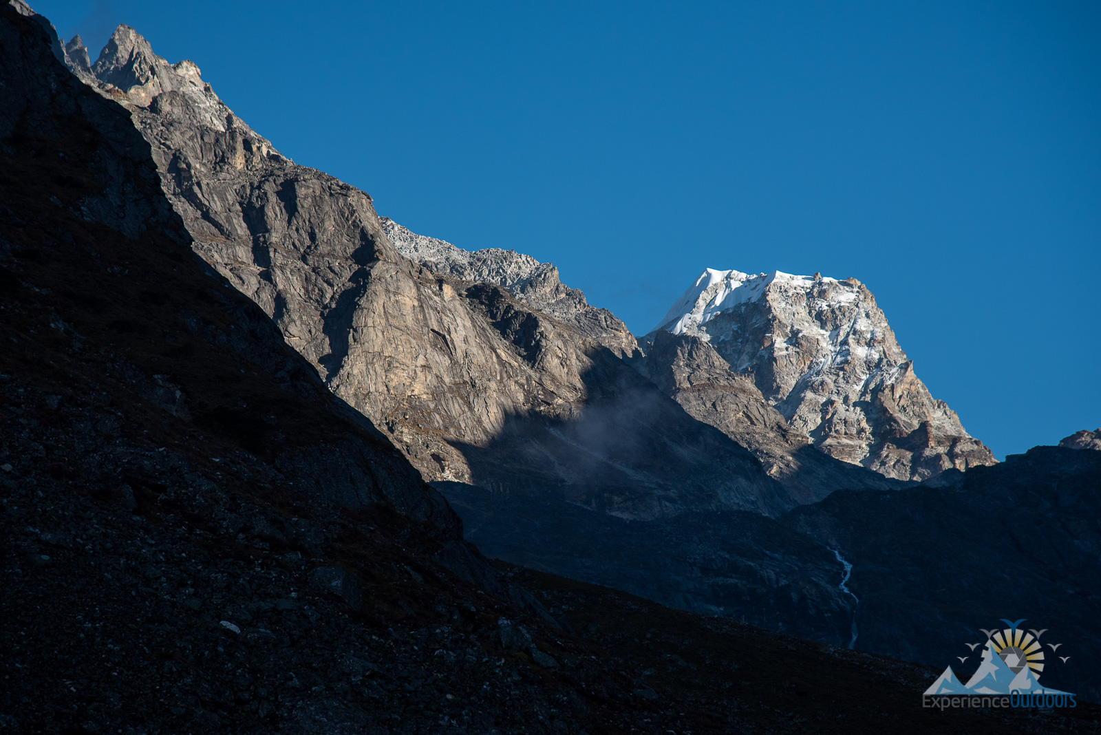 Kyajo Ri beim Weg zum Highcamp